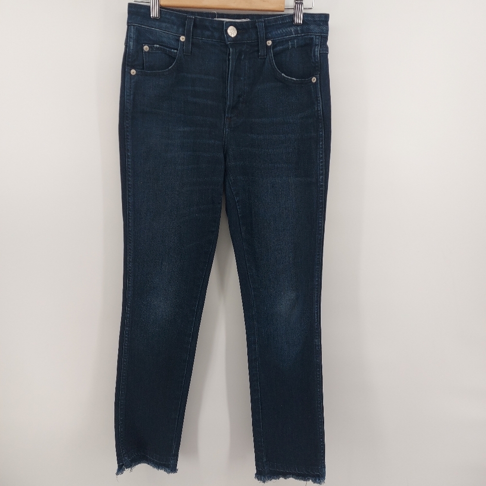 AMO Babe RELEASED HEM CROP Jeans in Eclipse Size 27